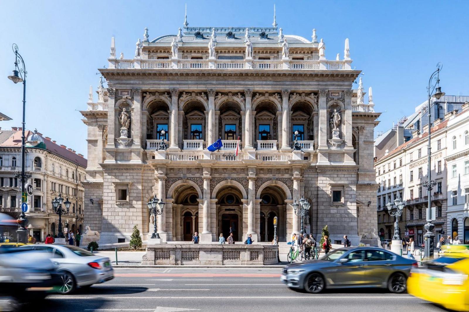 Designer Boutique 2R Walk To Opera House & Basilica Budapeste Exterior foto